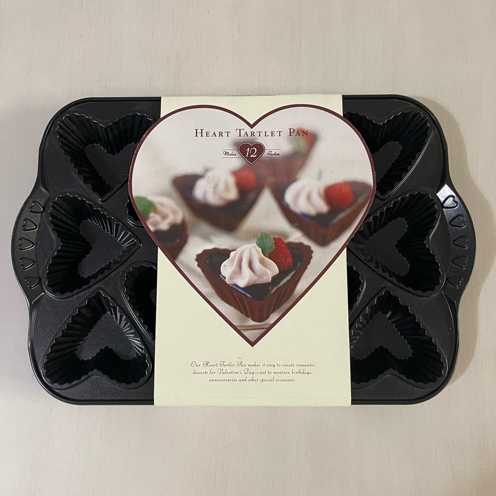 Williams Sonoma heart tartlet pan